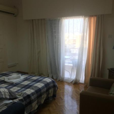 Spacious & Bright Central Apartment Nicosia Luaran gambar