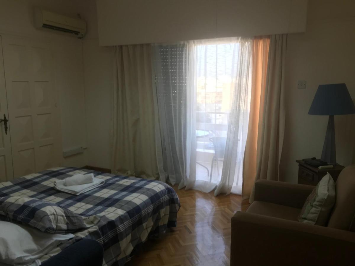 Spacious & Bright Central Apartment Nicosia Luaran gambar